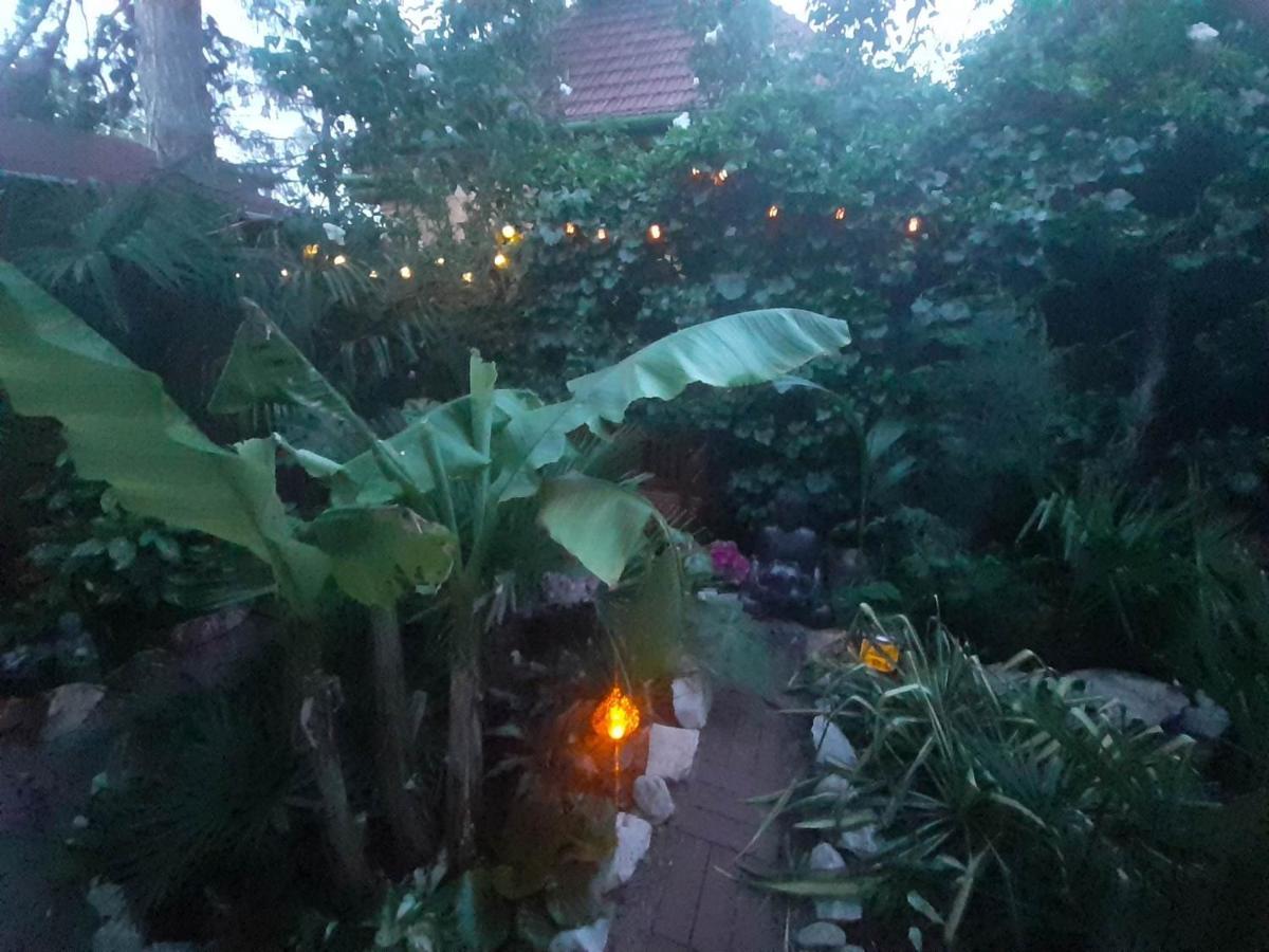House W Little Tropical Garden Appartement *