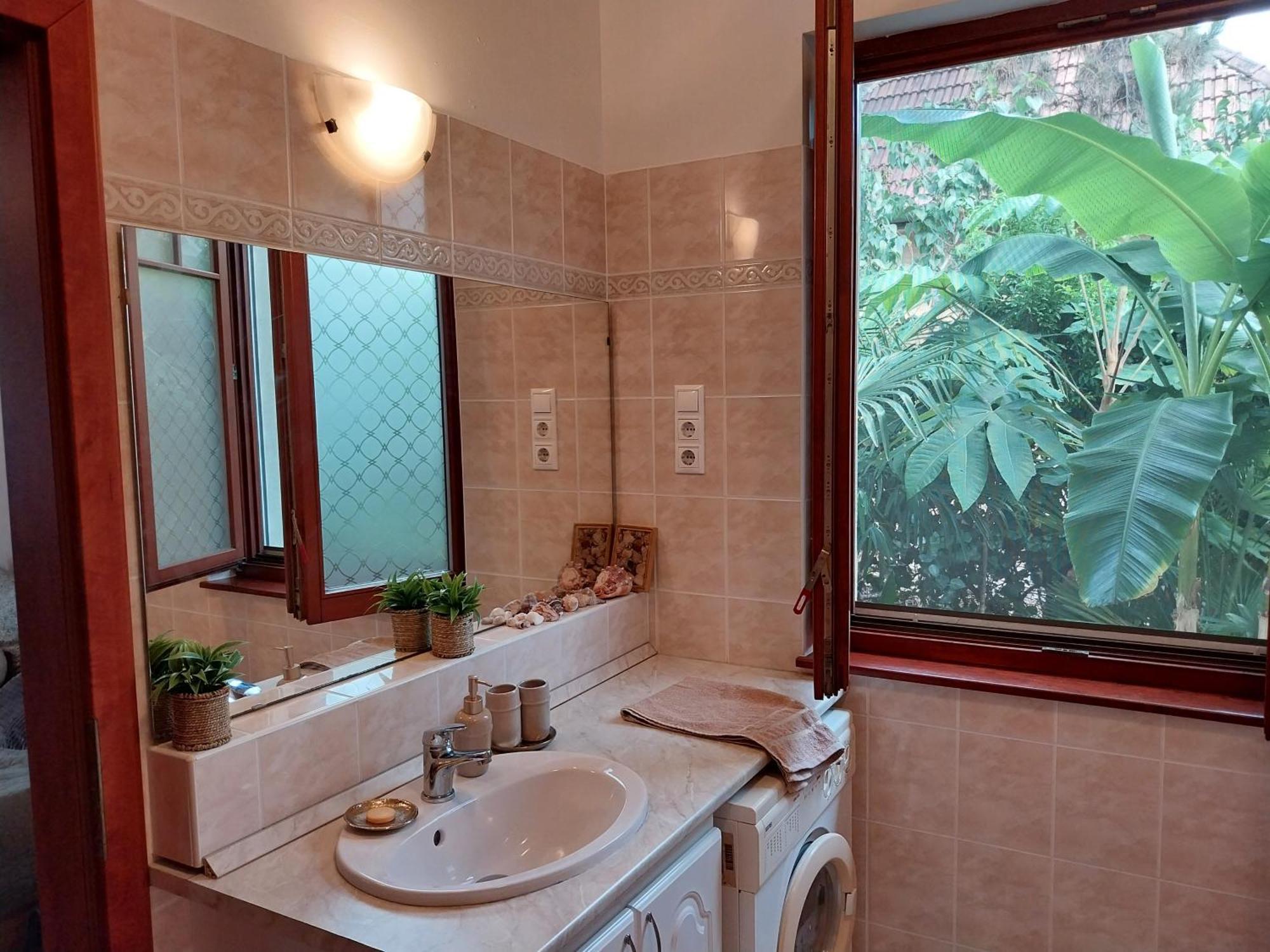 Appartement House W Little Tropical Garden